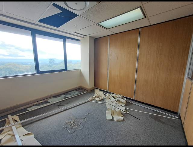 110M² OFFICE TO LET IN DUNKELD WEST